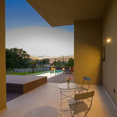 Βίλα 21 By Istrialux *