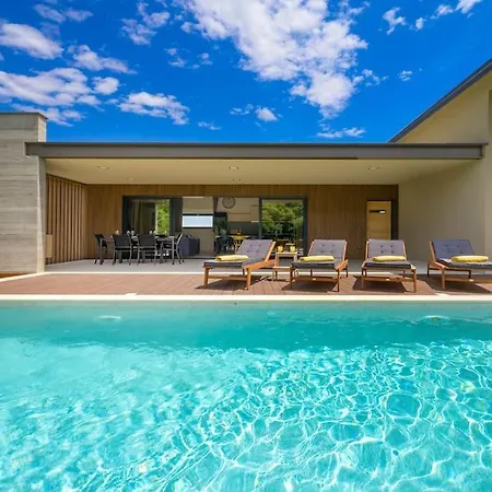 21 By Istrialux Orbanići